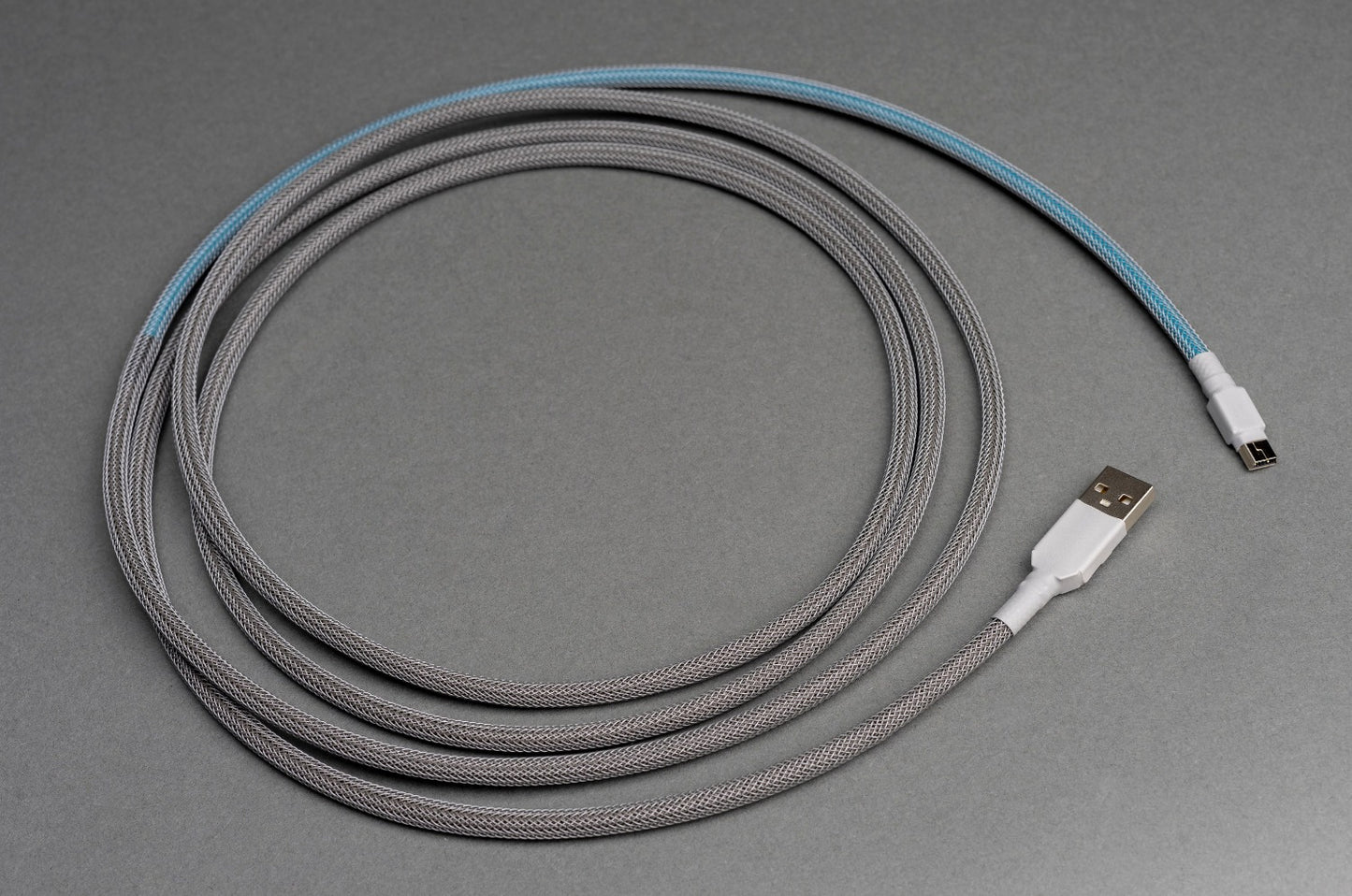 Two Tone GMK Modern Dolch Themed Mechanical Keyboard Cable