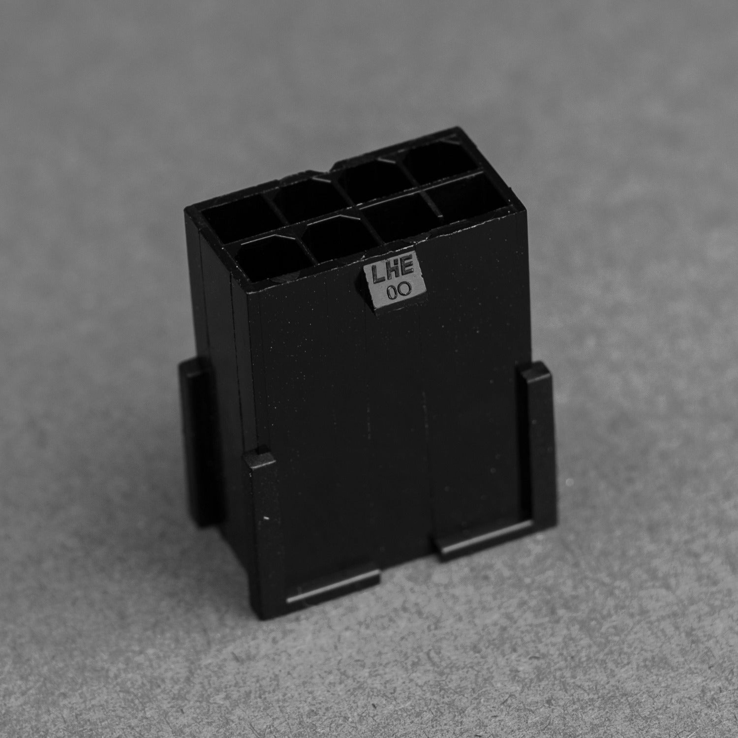 Black 8 pin PCI-e male connector 